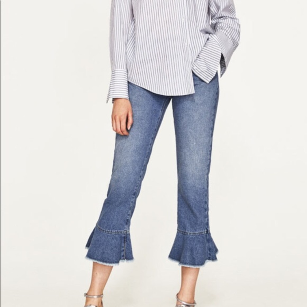 Zara cropped flare hem jeans // NWOT